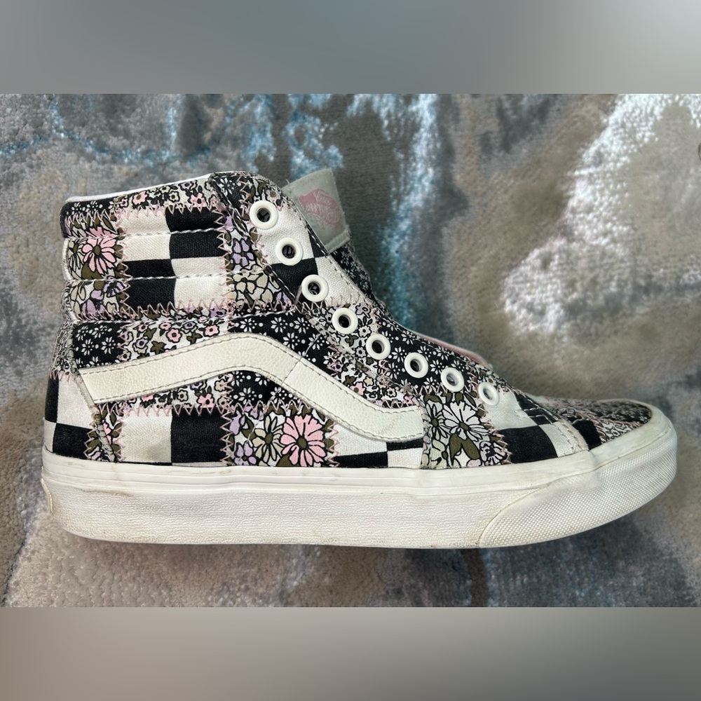 Vans Sk8hi Patchwork Floral Multi Marshmallow Col… - image 1